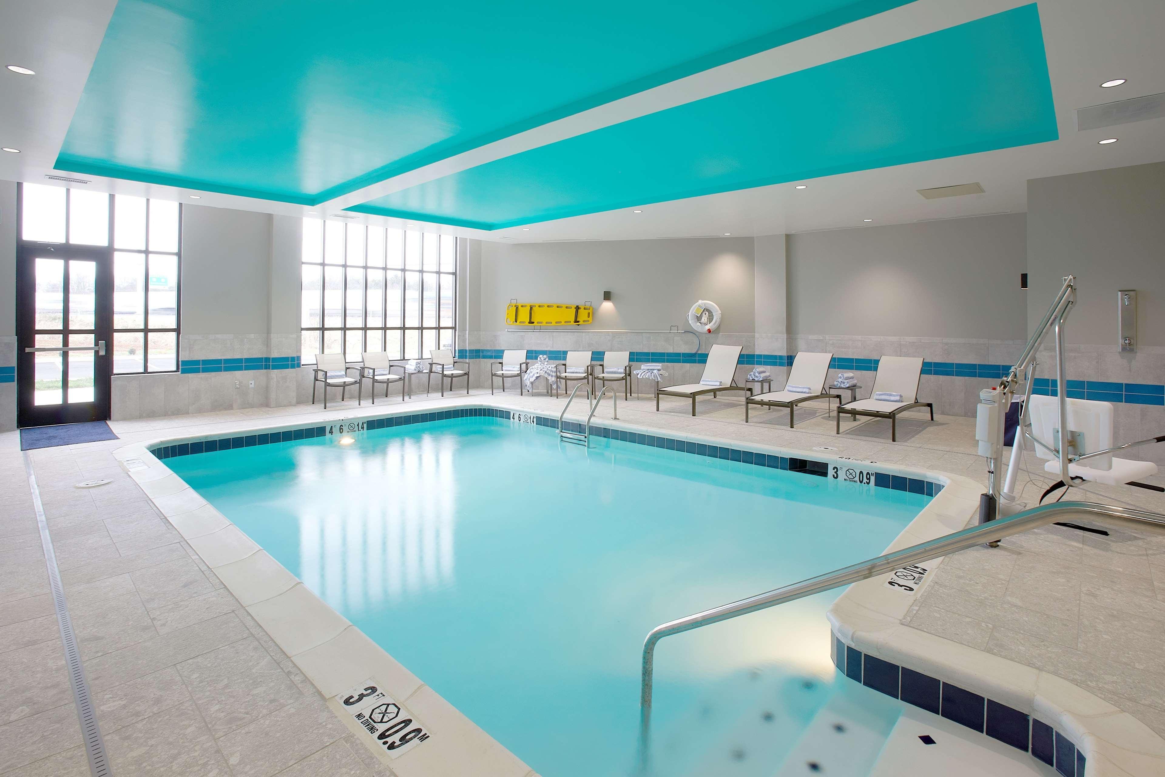 Hilton Garden Inn Elizabethtown Bagian luar foto