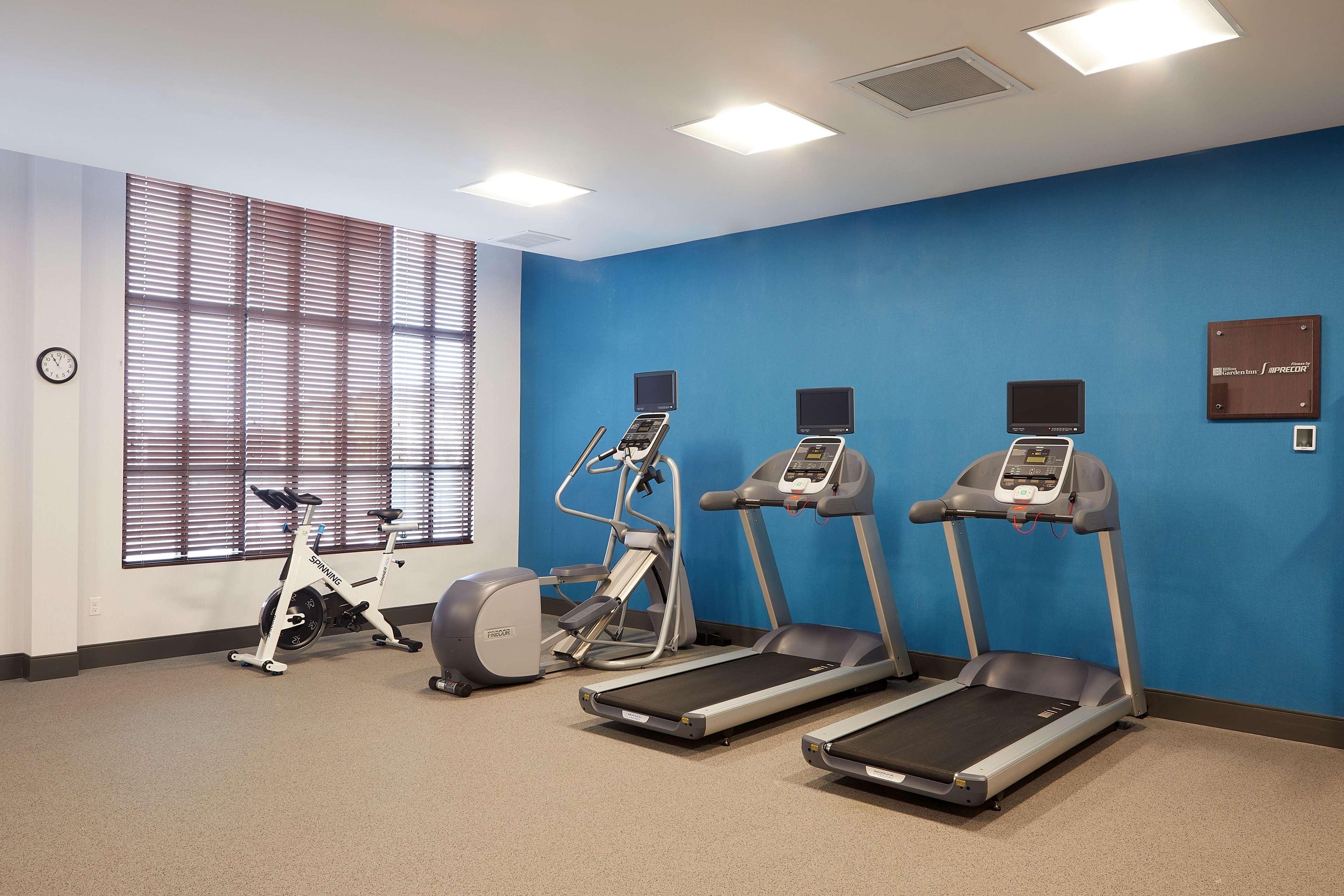 Hilton Garden Inn Elizabethtown Bagian luar foto