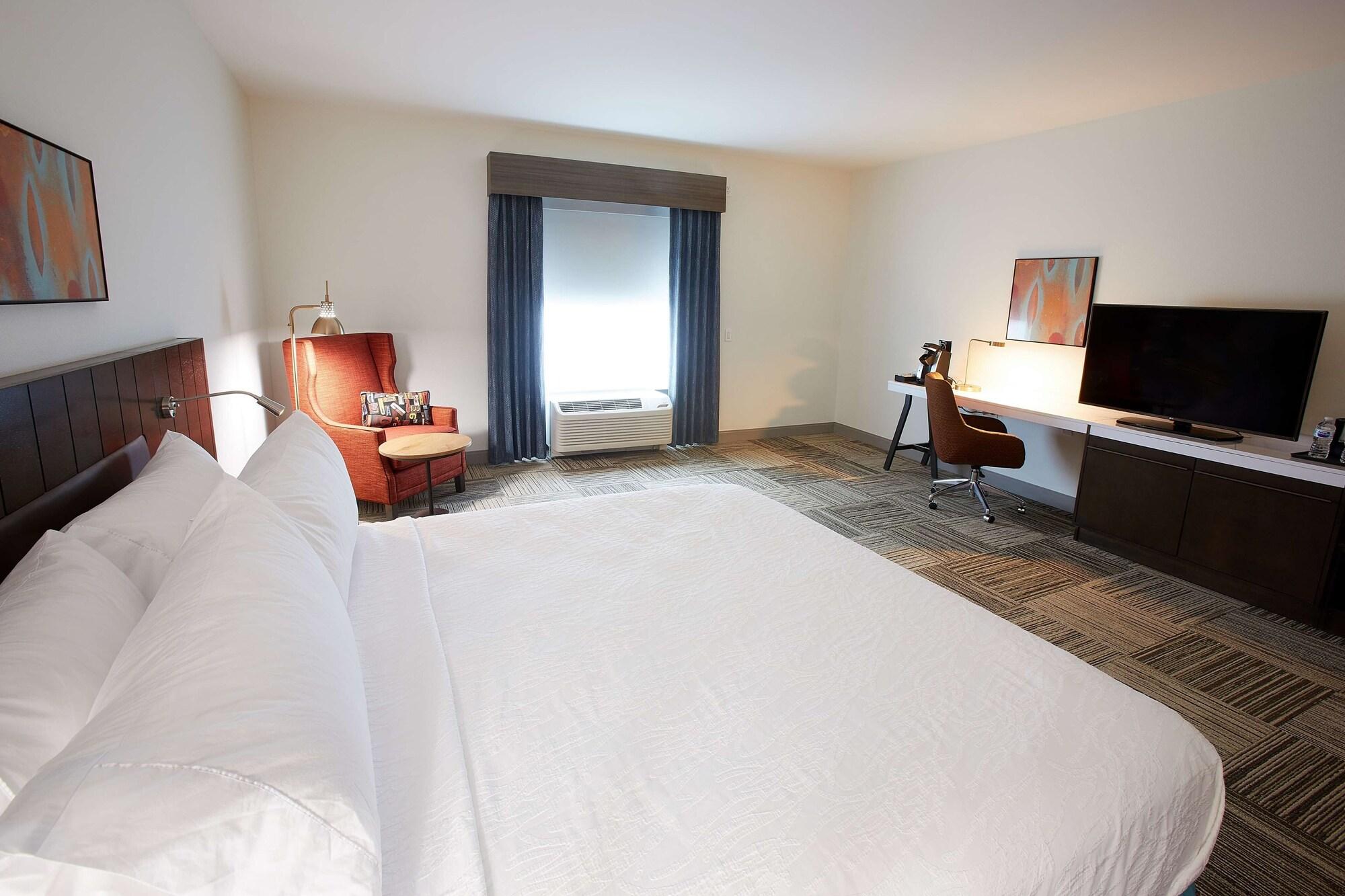 Hilton Garden Inn Elizabethtown Bagian luar foto