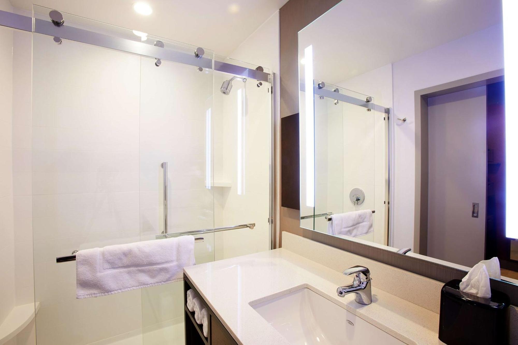 Hilton Garden Inn Elizabethtown Bagian luar foto