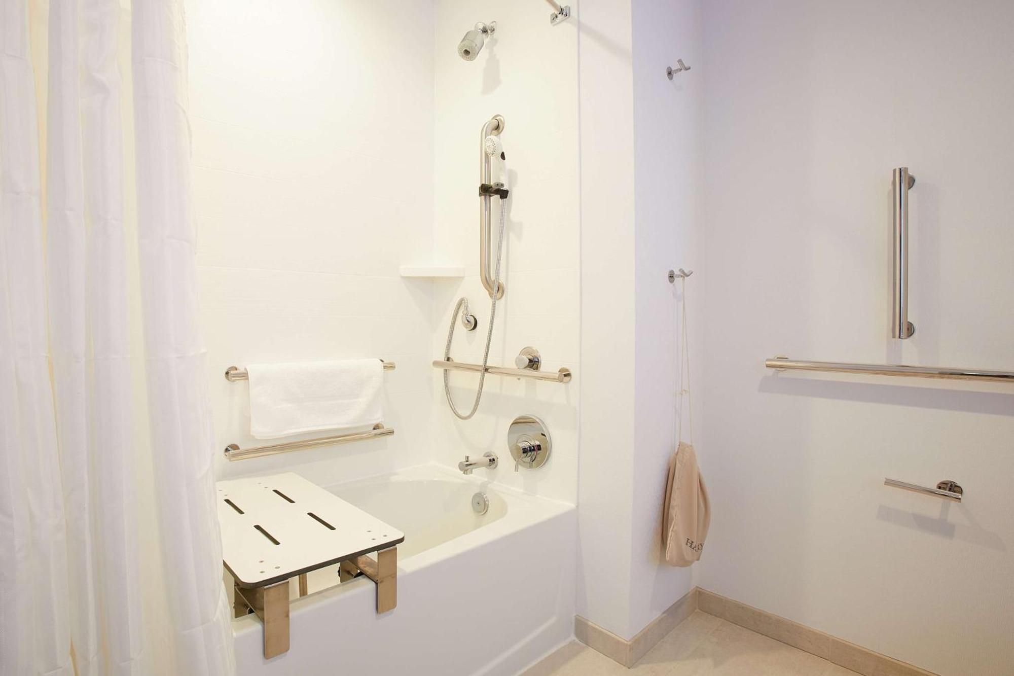 Hilton Garden Inn Elizabethtown Bagian luar foto