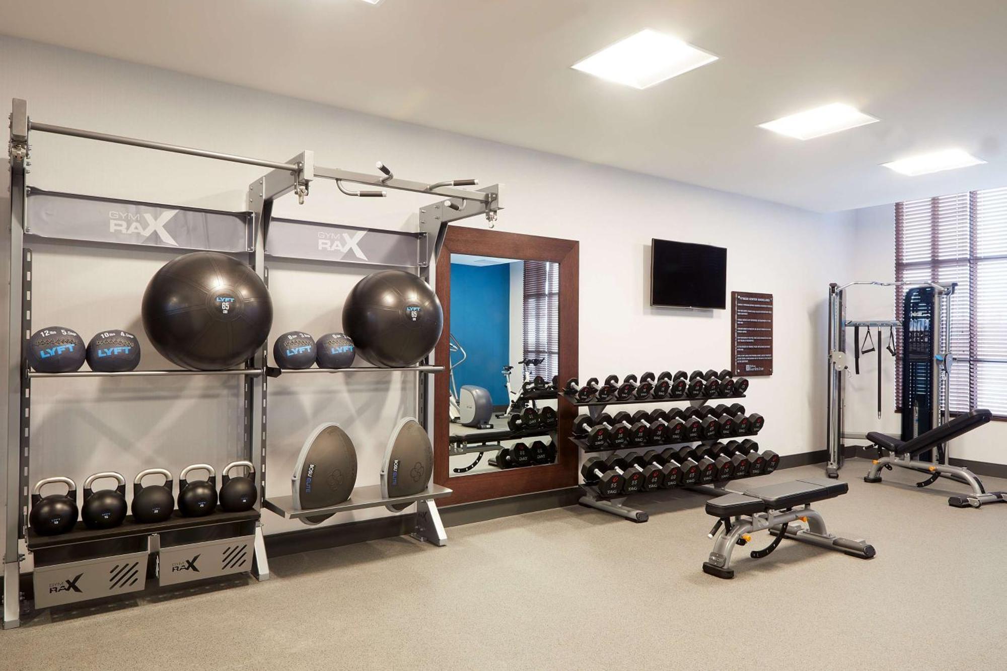 Hilton Garden Inn Elizabethtown Bagian luar foto